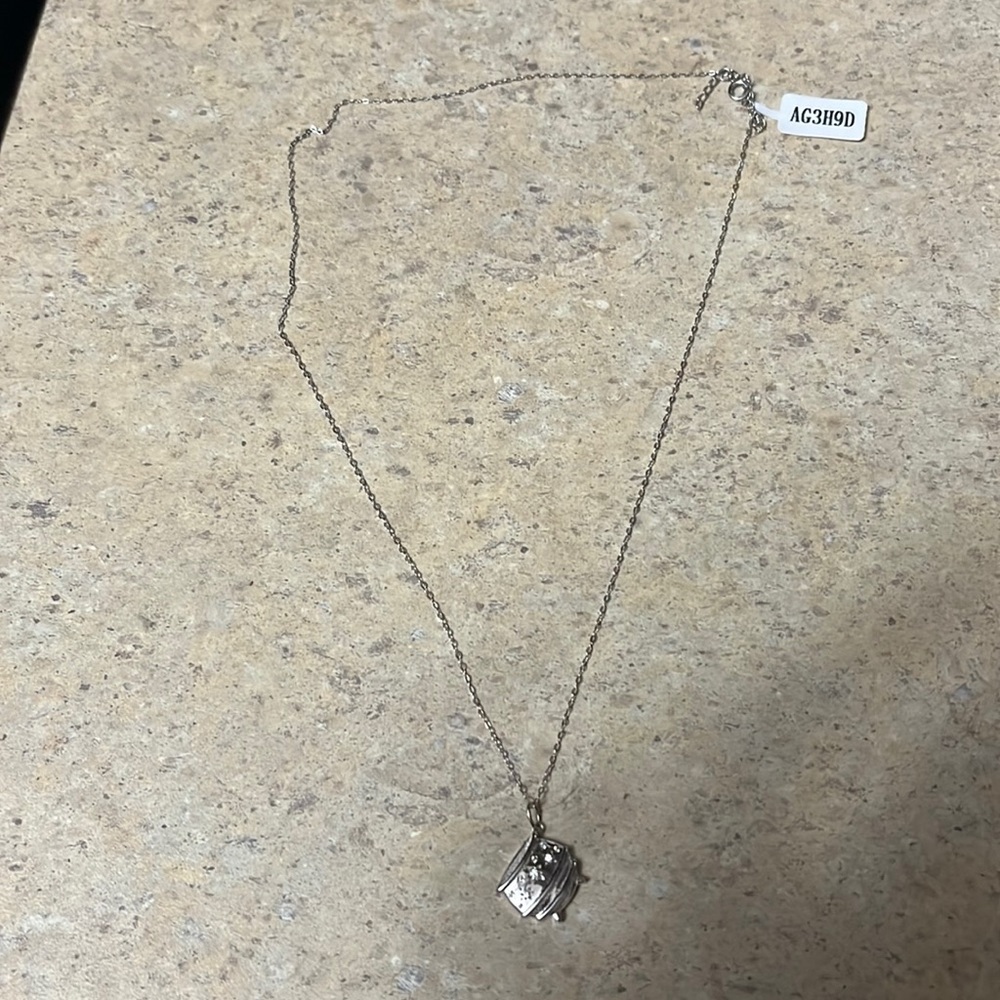 Charmed Aroma Hocus Pocus cauldron necklace